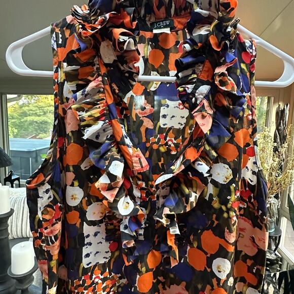 J. Crew 100 percent silk Ruffled neck and front Sleeveless Blouse Size 6 - Picture 3 of 6